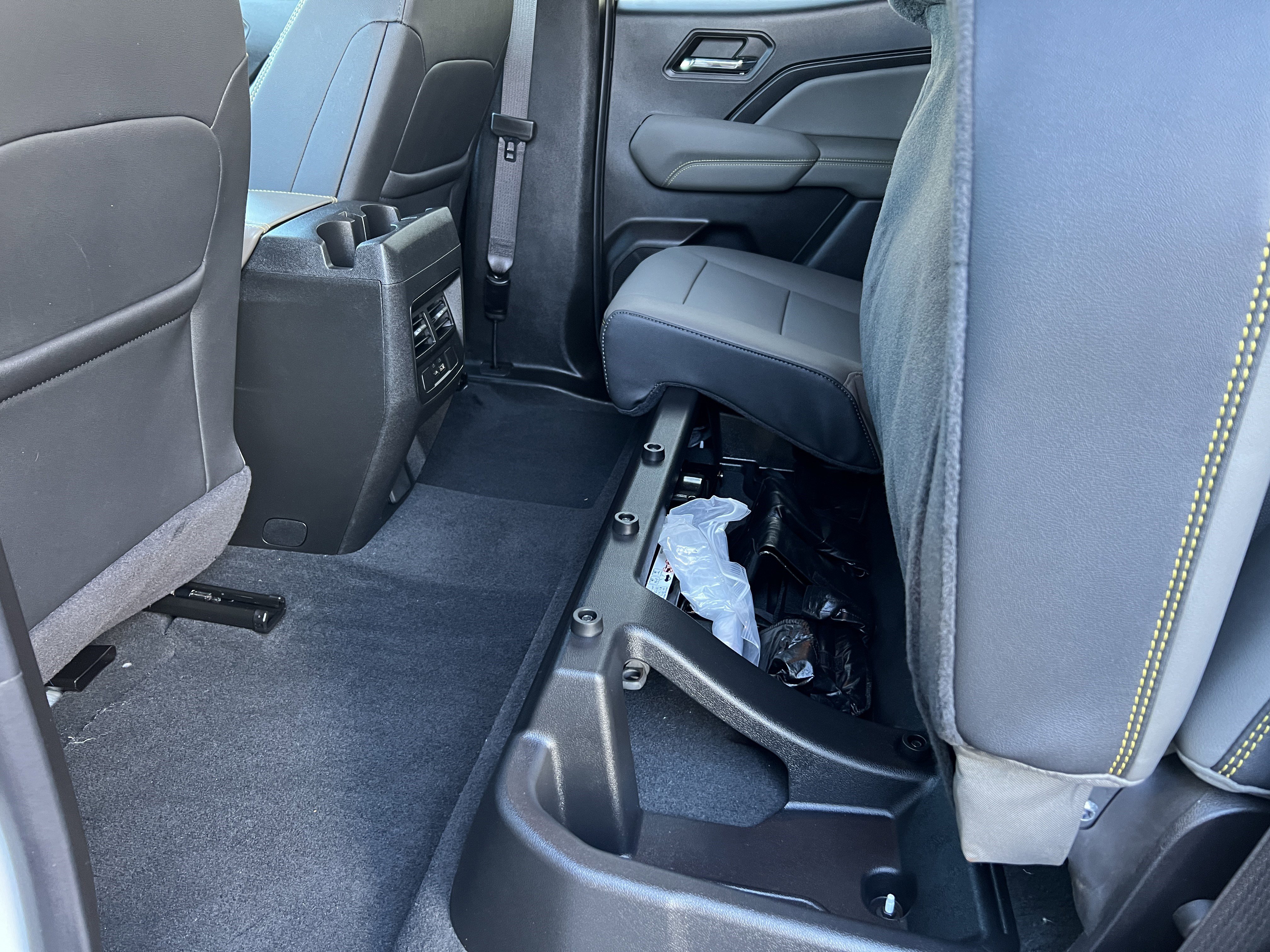 Certified 2024 Chevrolet Colorado ZR2 w/ ZR2 Bison Edition image 17