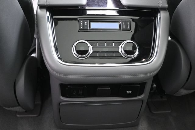 Used 2020 Lincoln Navigator Reserve w/ Luxury Package AWD/4WD image 24