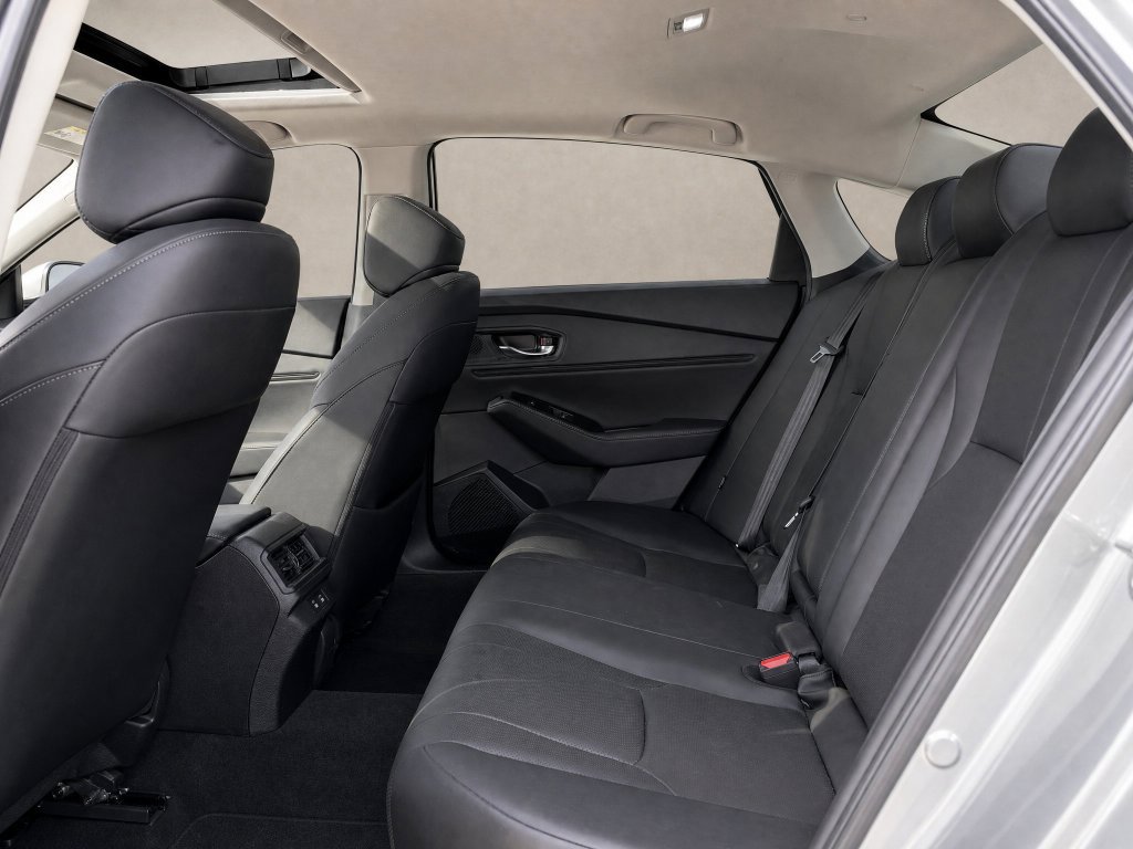 Used 2024 Honda Accord Touring image 12