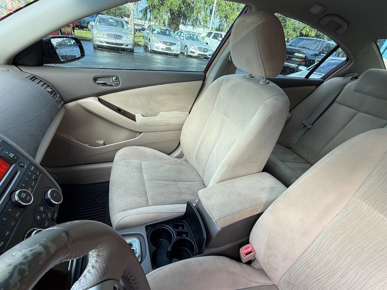 Used 2010 Nissan Altima 3.5 SR FWD image 7