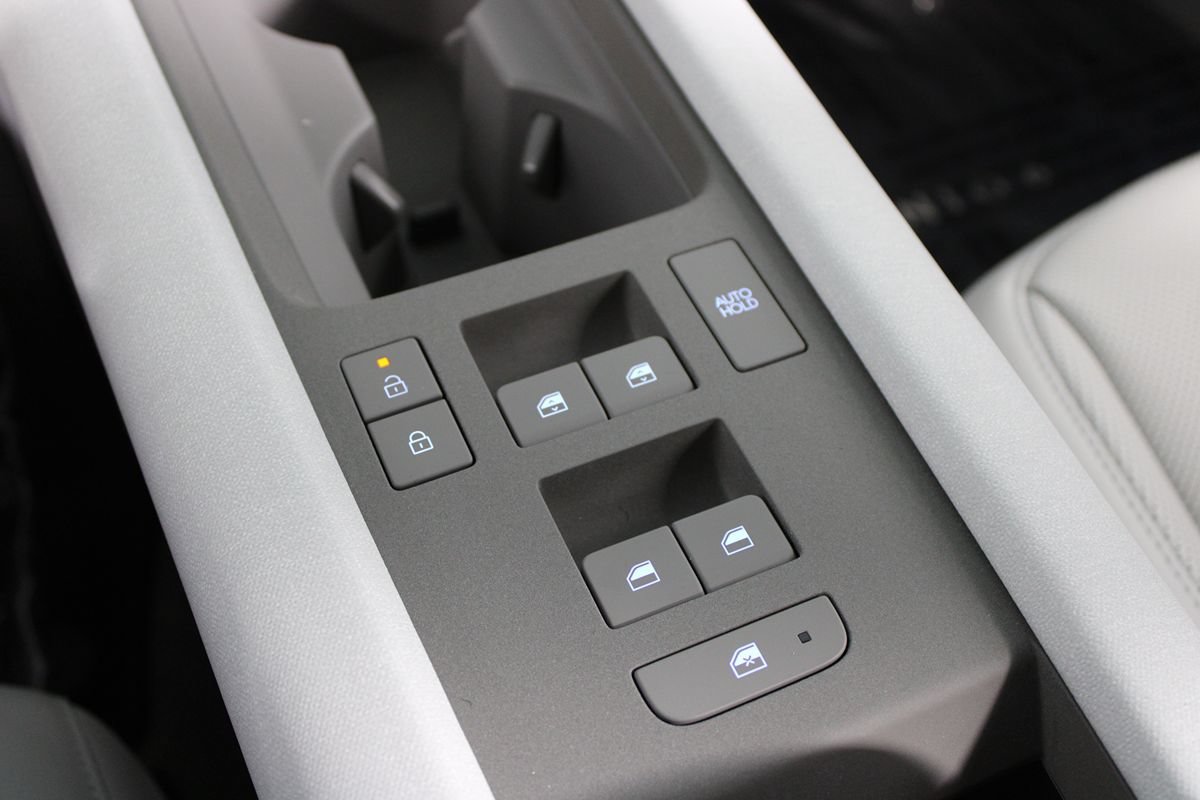 Used 2023 Hyundai Ioniq 6 SEL RWD image 17