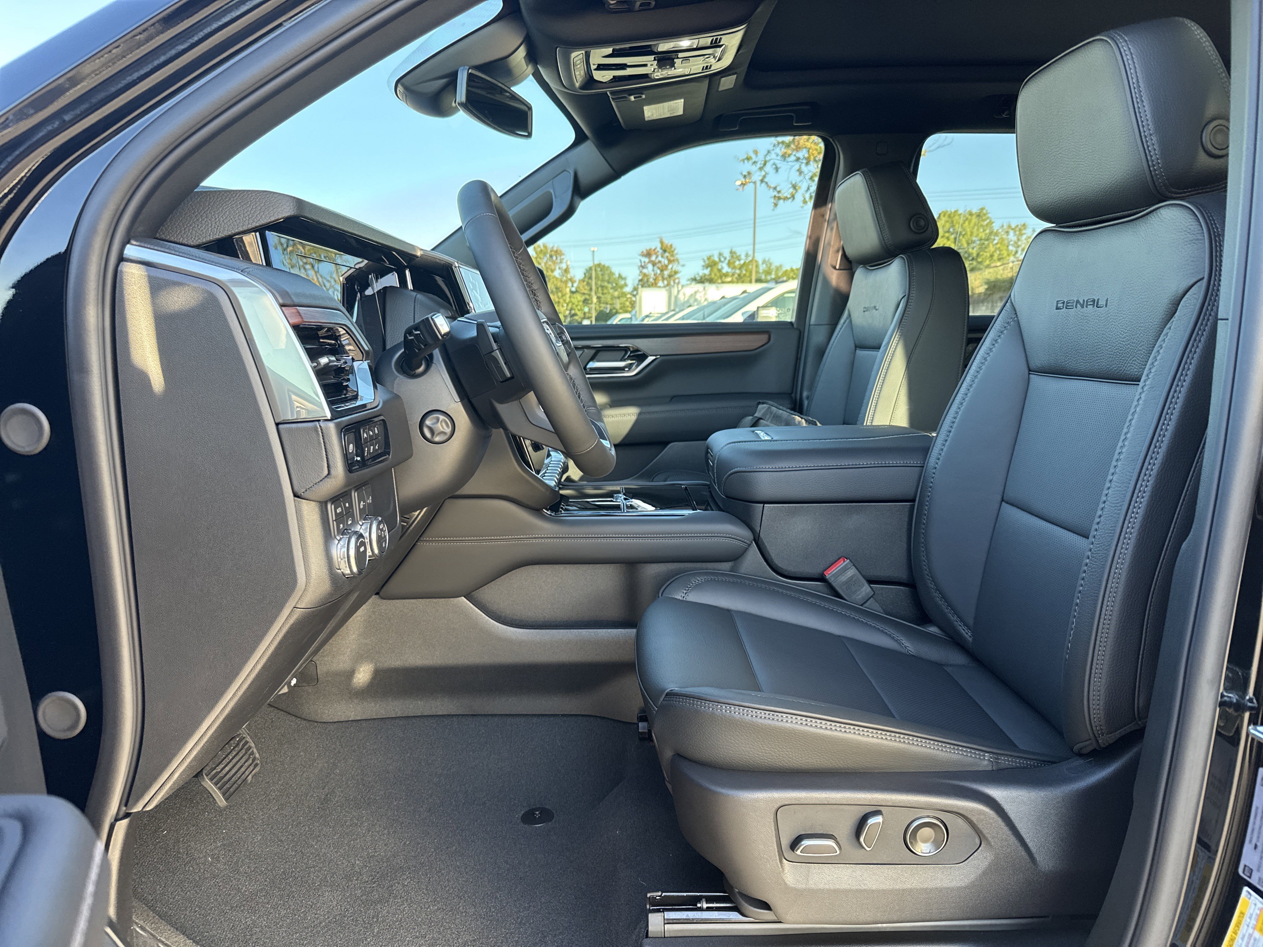 New 2026 GMC Yukon Denali w/ Sun & Power Step Package image 16