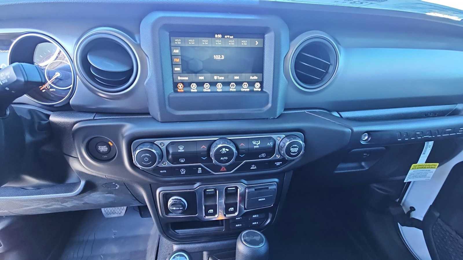 Used 2023 Jeep Wrangler Sport S image 24