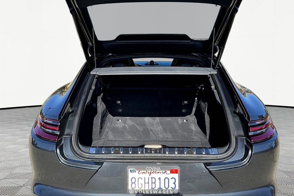 Used 2018 Porsche Panamera 4 AWD/4WD image 27