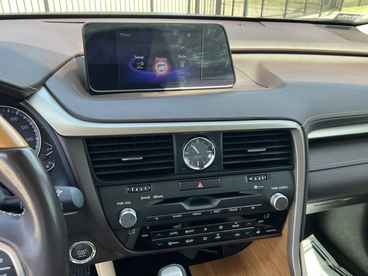 Used 2019 Lexus RX 350L FWD w/ Premium Package image 15