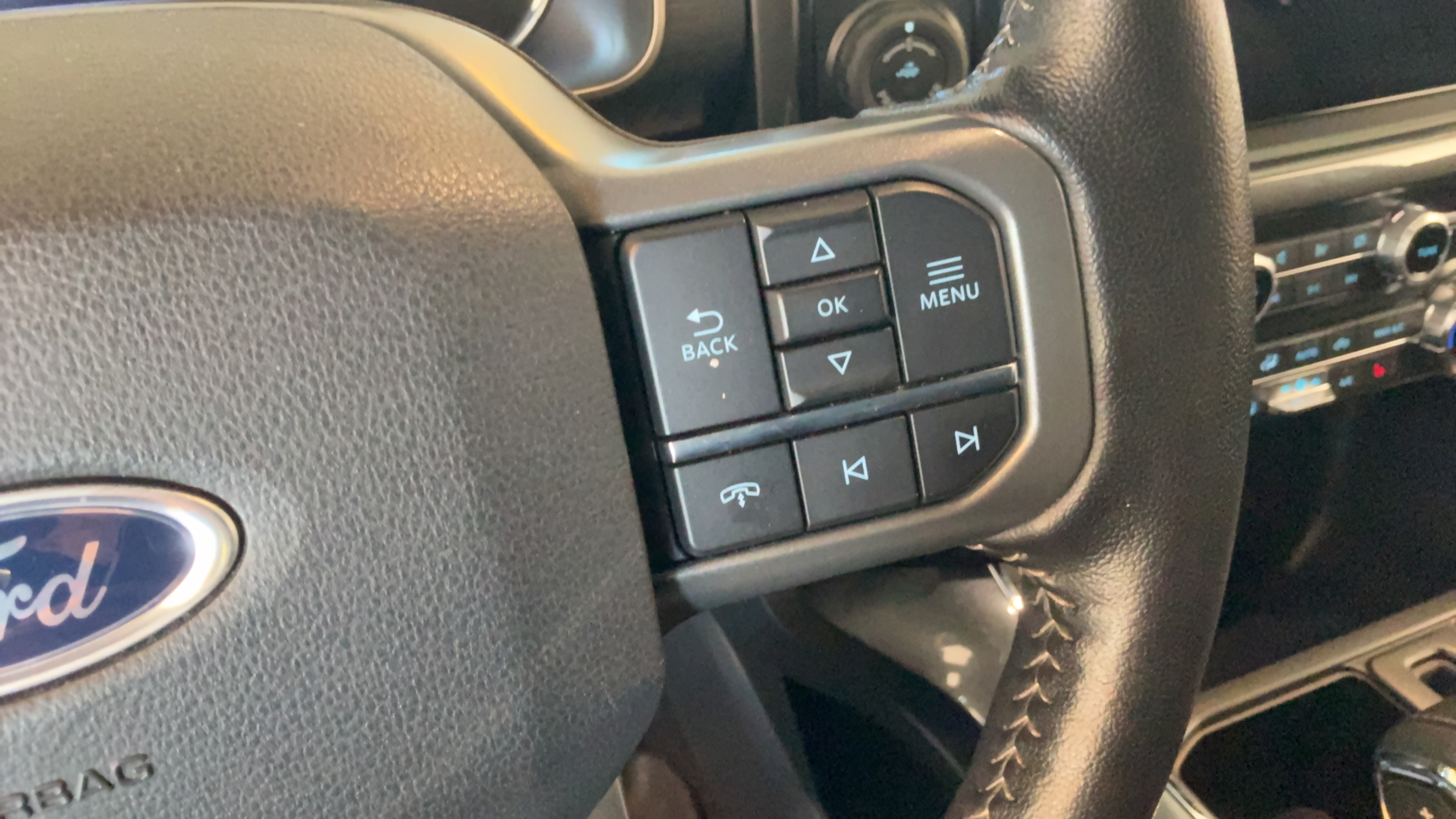 Used 2022 Ford F150 XLT w/ Equipment Group 302A High AWD/4WD image 19