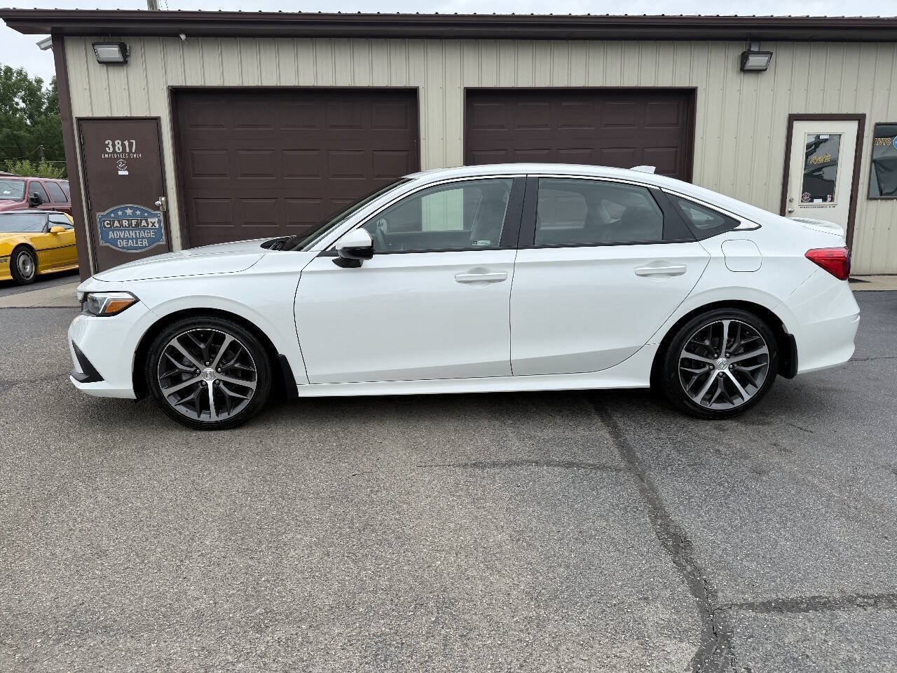 Used 2023 Honda Civic Touring image 22