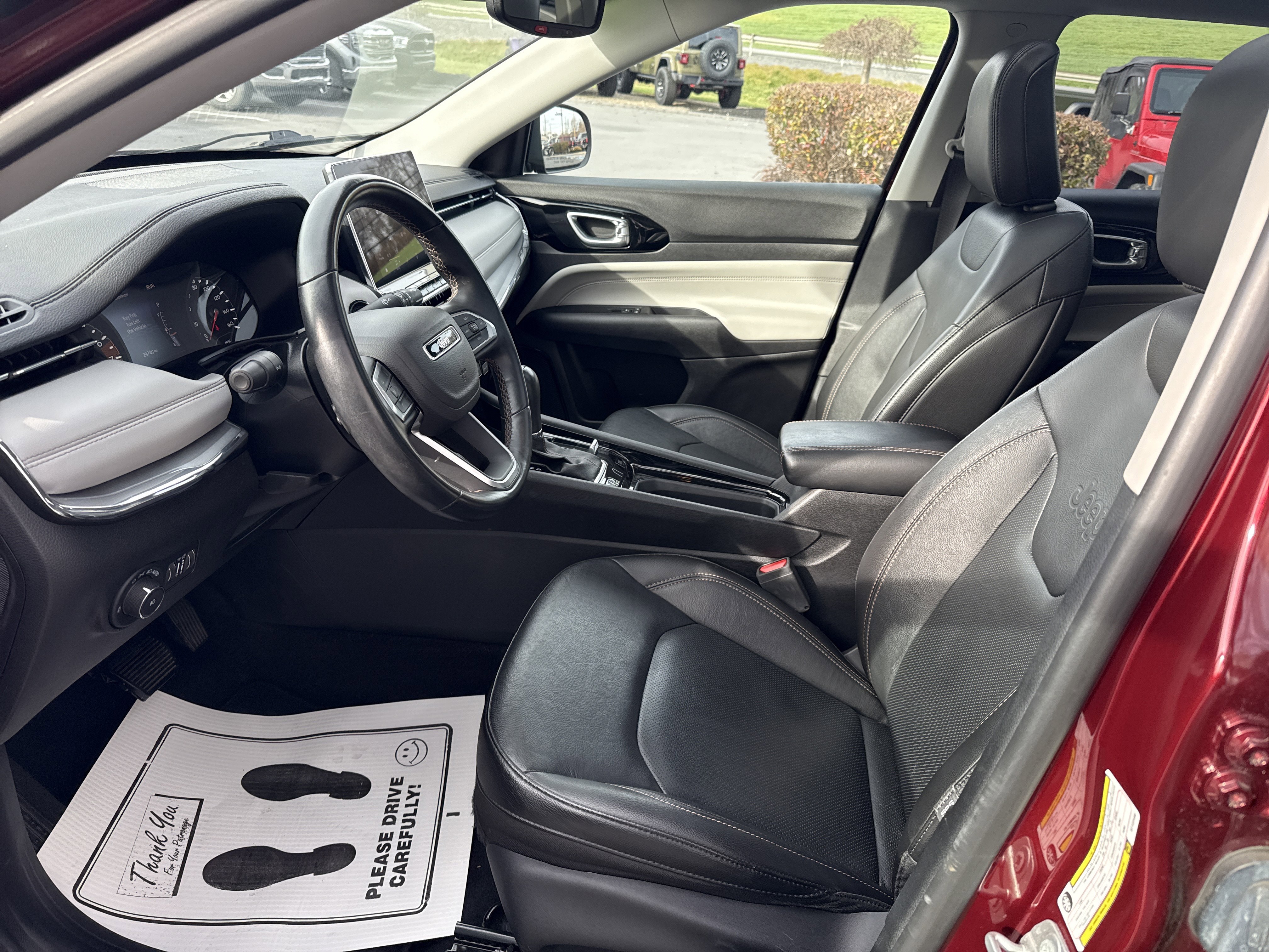 Used 2022 Jeep Compass Limited w/ Sun and Sound Group image 12