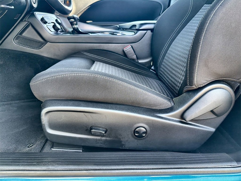 Certified 2023 Dodge Challenger SXT w/ Blacktop Package image 14