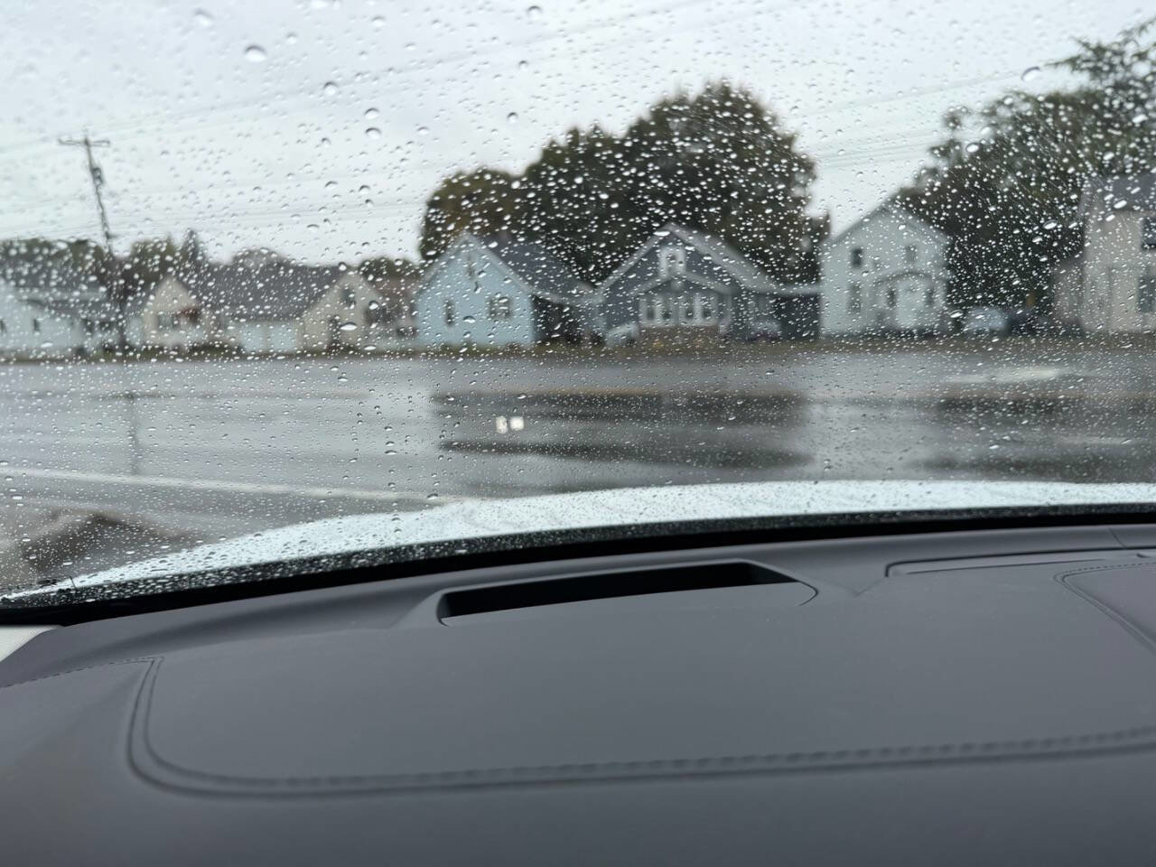 Used 2019 Volvo XC60 T5 Inscription w/ Protection Package Premier image 11