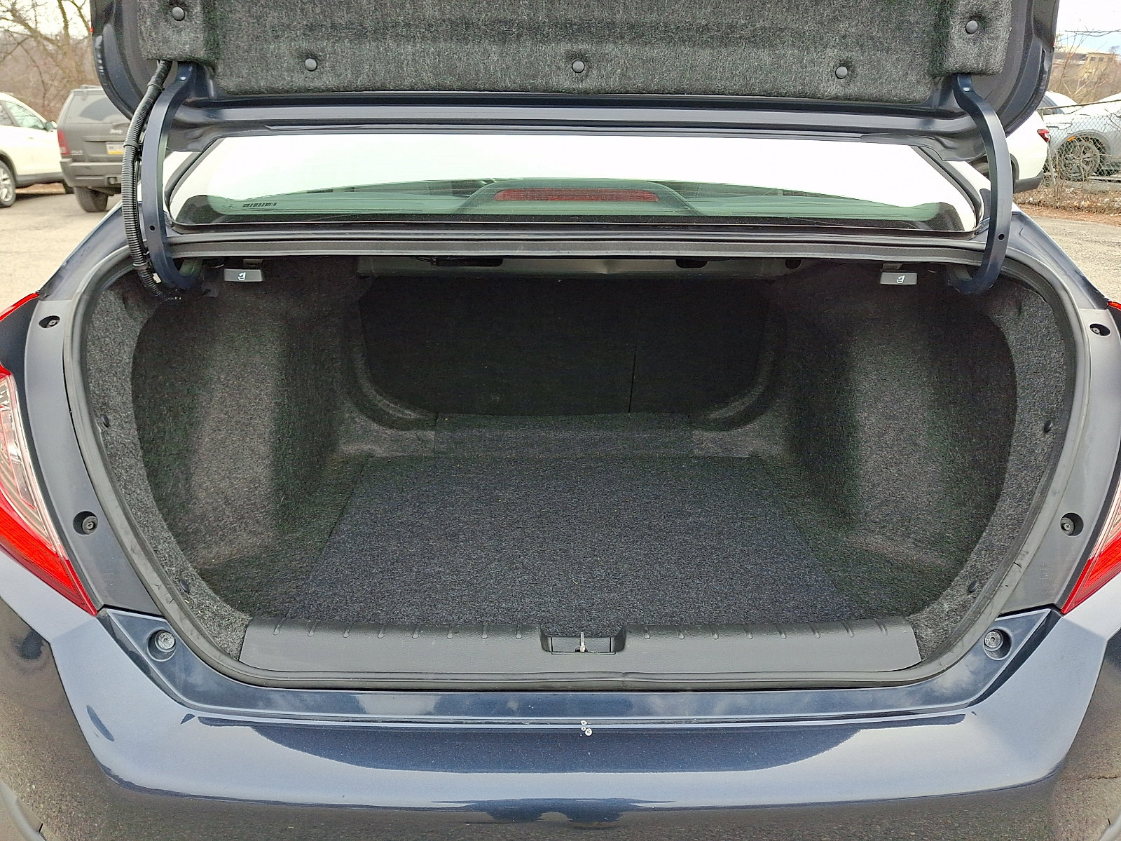 Used 2017 Honda Civic EX-L image 28