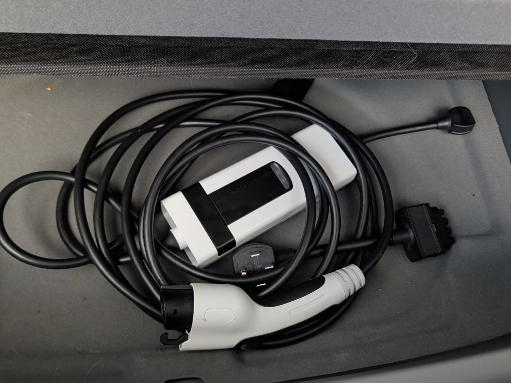 Used 2023 Chevrolet Bolt EUV Premier w/ Sun & Sound Package FWD image 16