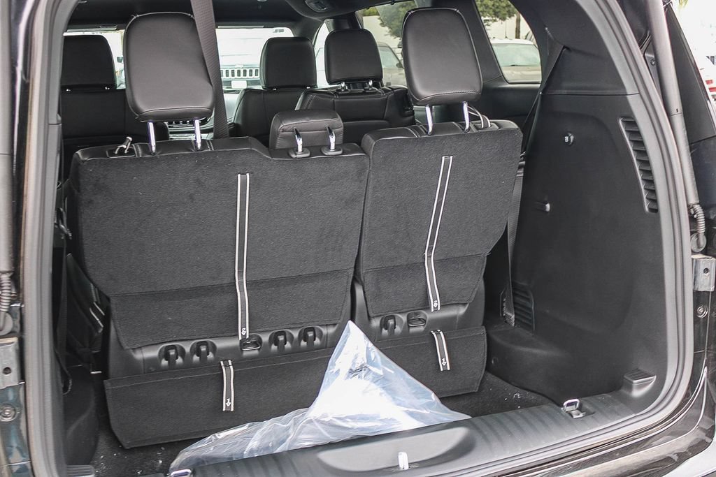 New 2027 Chrysler Pacifica Select FWD image 27