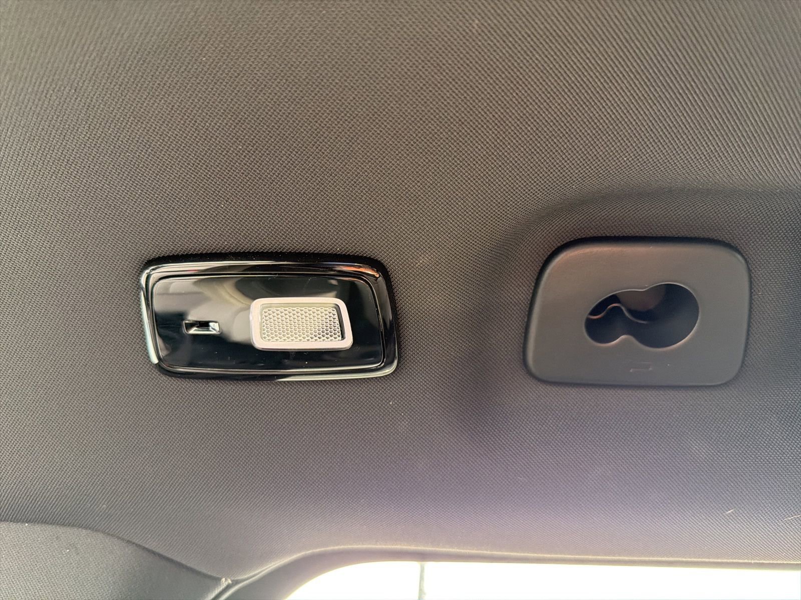 New 2026 Volvo XC90 B6 Core w/ Protection Package Premier image 83