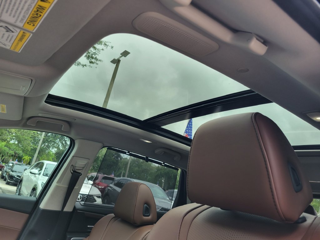 Used 2025 Acura MDX w/ Technology Package FWD image 19