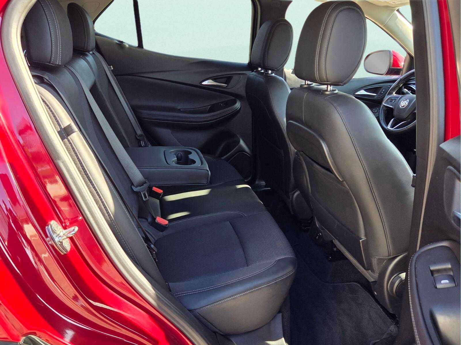 Used 2021 Buick Encore GX Select w/ Advanced Technology Package FWD image 17