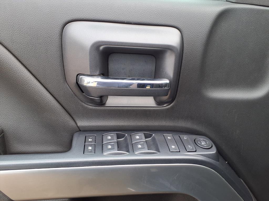 Used 2018 Chevrolet Silverado 1500 LT w/ All Star Edition image 15