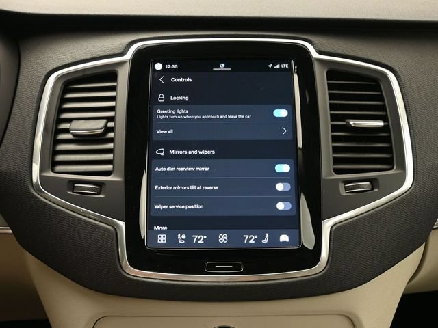 Used 2023 Volvo XC90 B5 Core w/ Climate Package image 18