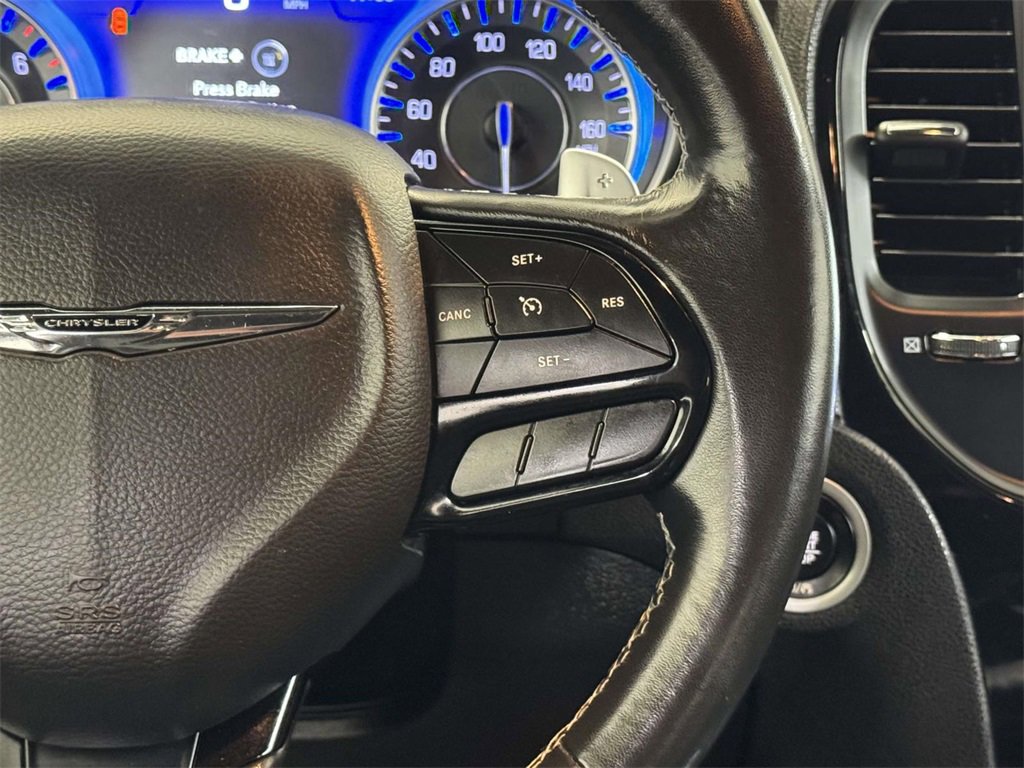 Used 2022 Chrysler 300 S image 28