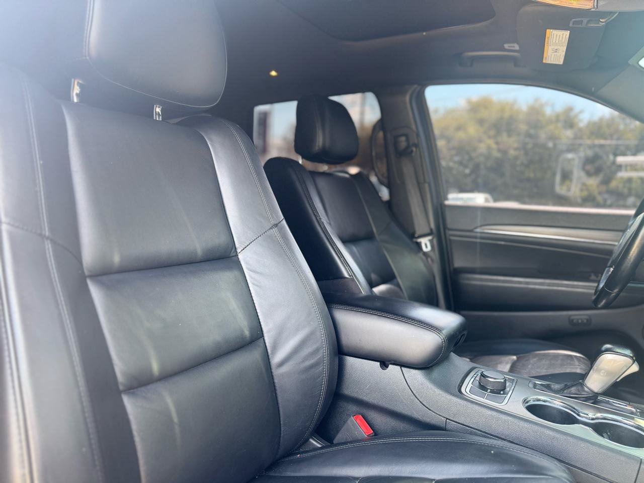 Used 2020 Jeep Grand Cherokee Limited AWD/4WD image 46