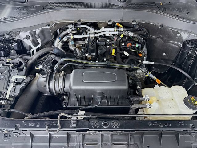 Certified 2022 Ford Explorer XLT w/ Equipment Group 202A image 31