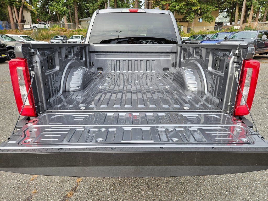 New 2027 Ford F250 XLT w/ Tremor Off-Road Package AWD/4WD image 13