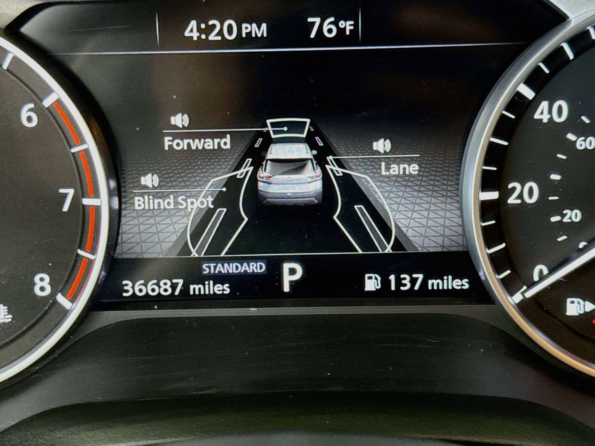 Used 2023 Nissan Rogue SV w/ SV Premium B Package FWD image 19