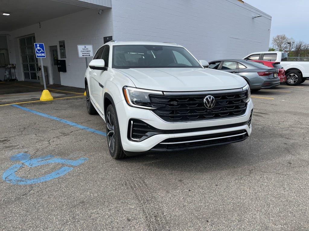 New 2026 Volkswagen Atlas Cross Sport SEL Premium R-Line image 3