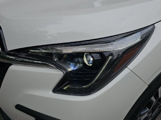 Used 2023 Subaru Ascent Touring AWD/4WD image 29