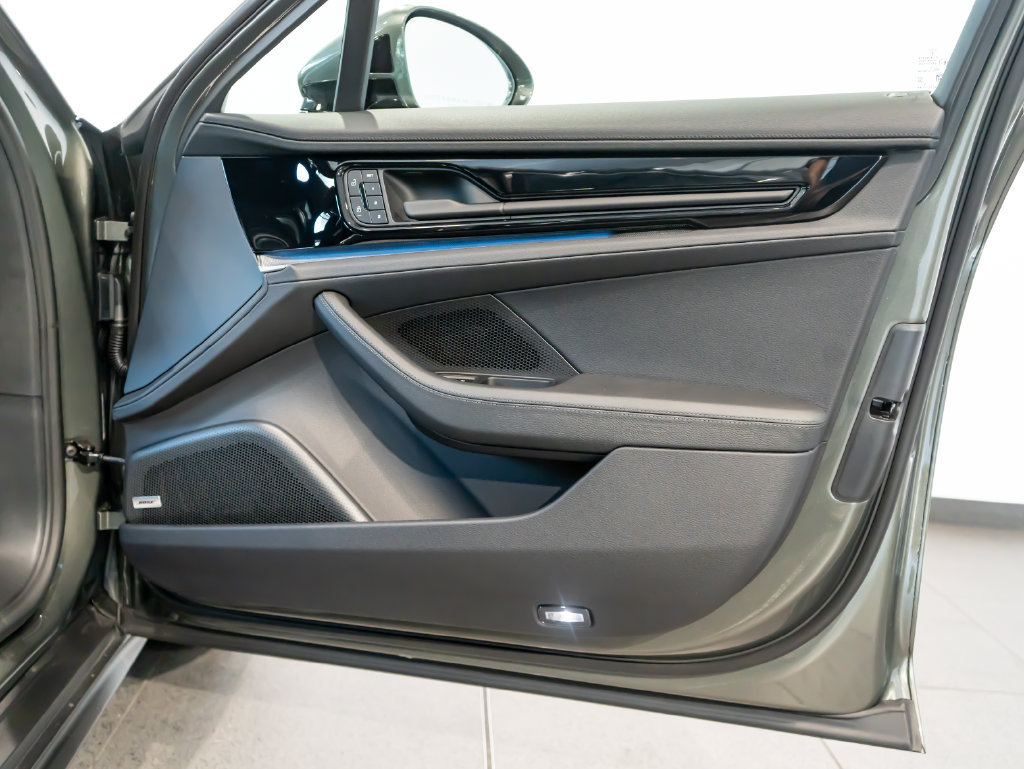 New 2026 Porsche Panamera 4 AWD/4WD image 25