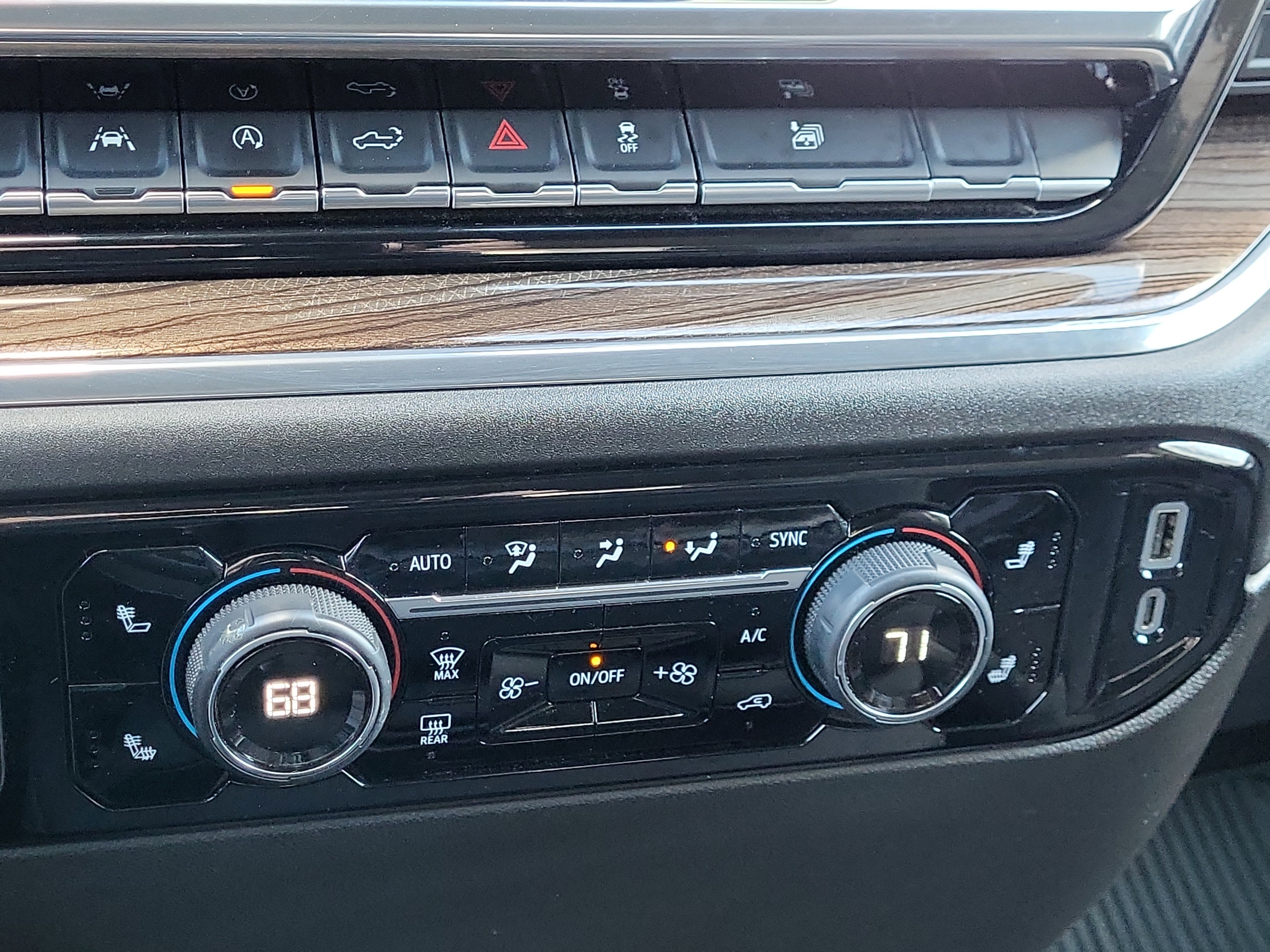 Certified 2025 Chevrolet Silverado 1500 LT image 27