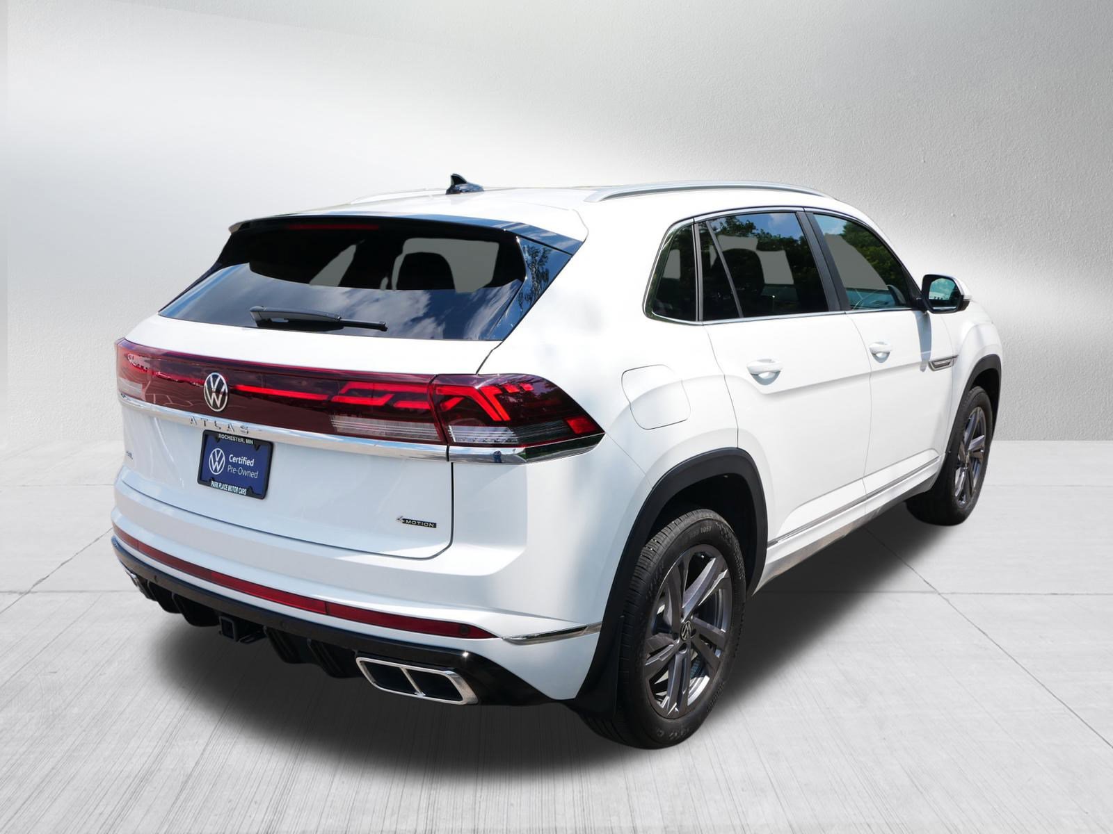 Certified 2024 Volkswagen Atlas Cross Sport SEL R-Line image 7