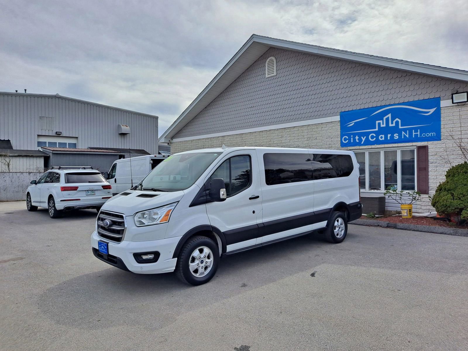 Used 2020 Ford Transit 350 XLT RWD image 1