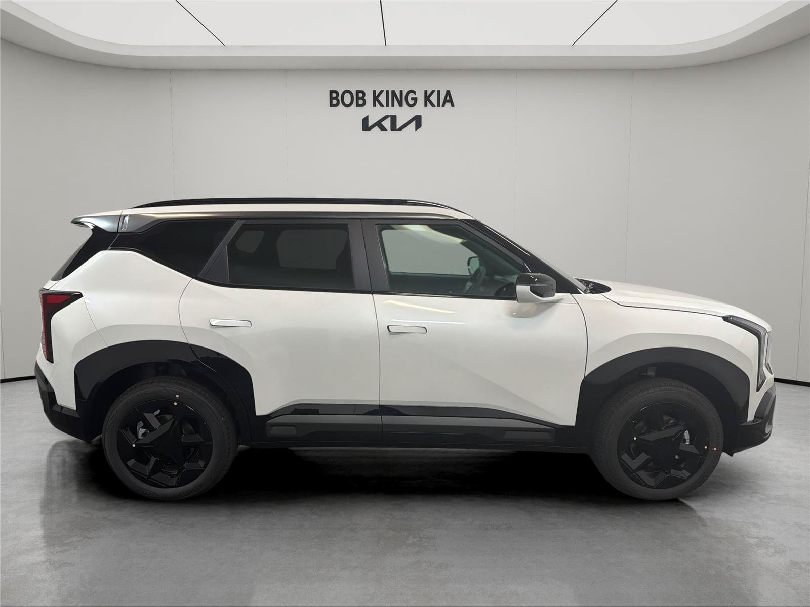 New 2027 Kia Seltos X-Line S w/ X-Line S Premium Package AWD/4WD image 6