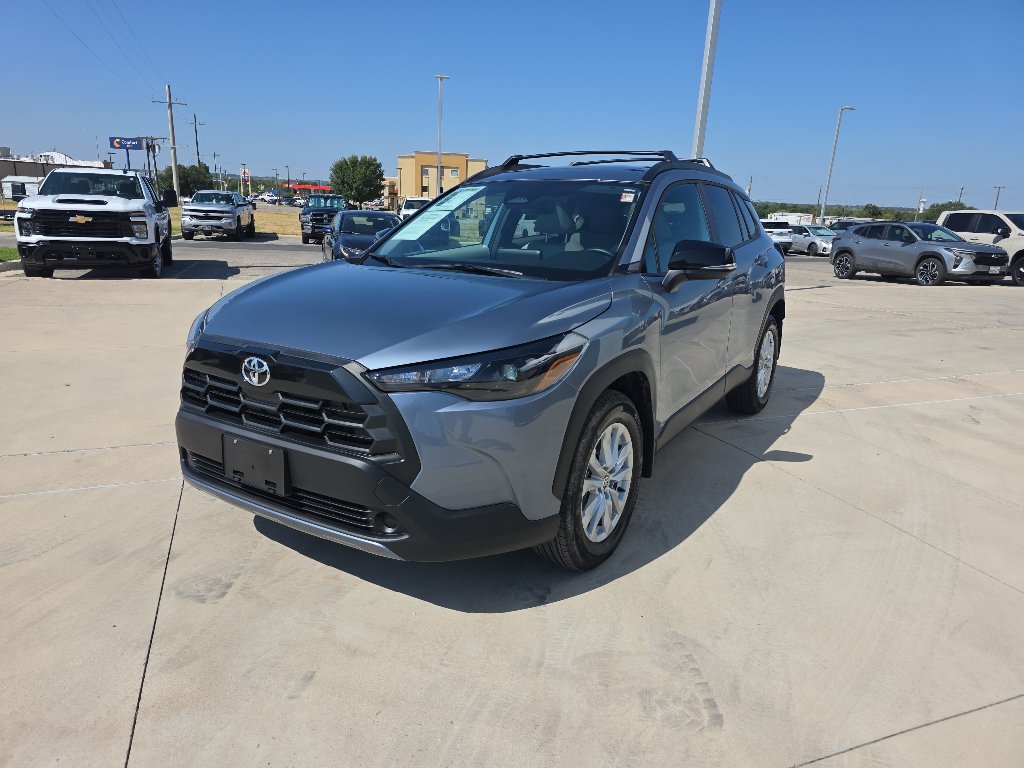 Certified 2026 Toyota Corolla Cross LE w/ Moonroof Package FWD image 3
