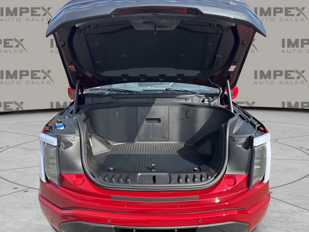 Used 2025 Ford F150 Lightning Platinum image 38