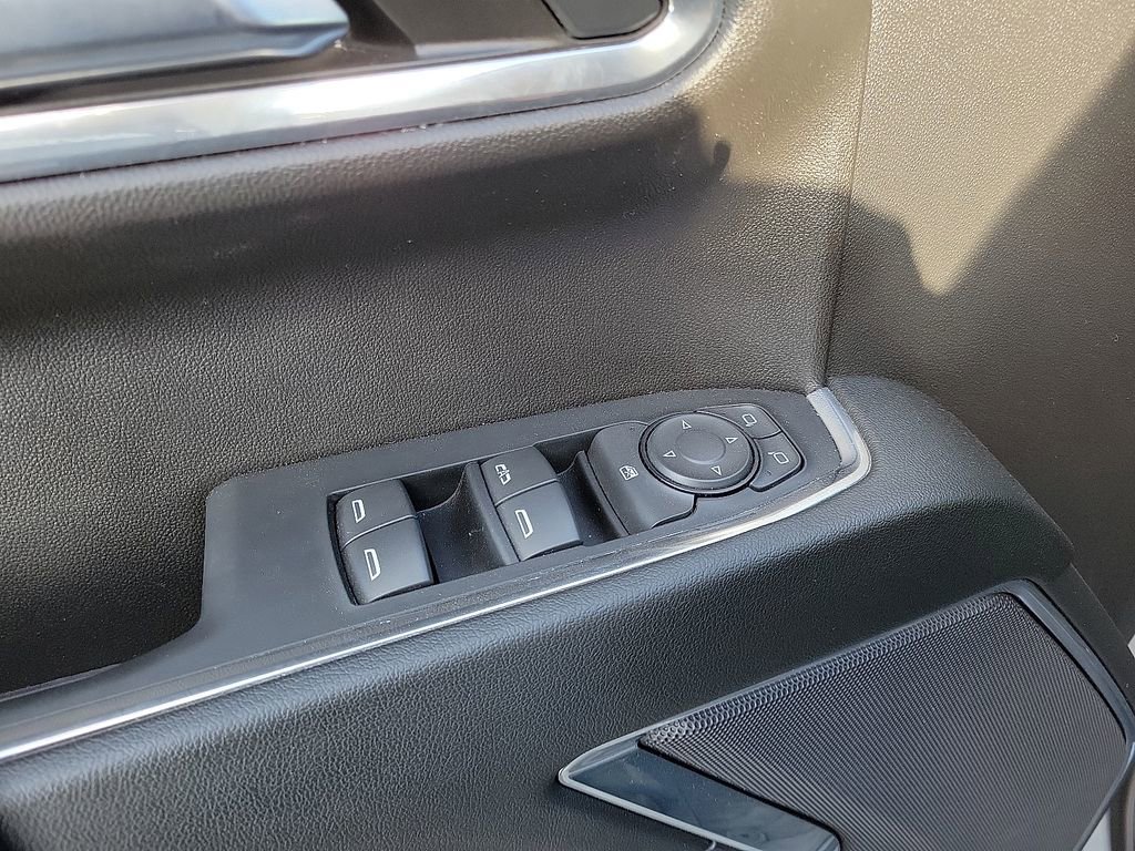 Used 2024 GMC Sierra 1500 Elevation w/ LPO, Elevation Black Package image 9