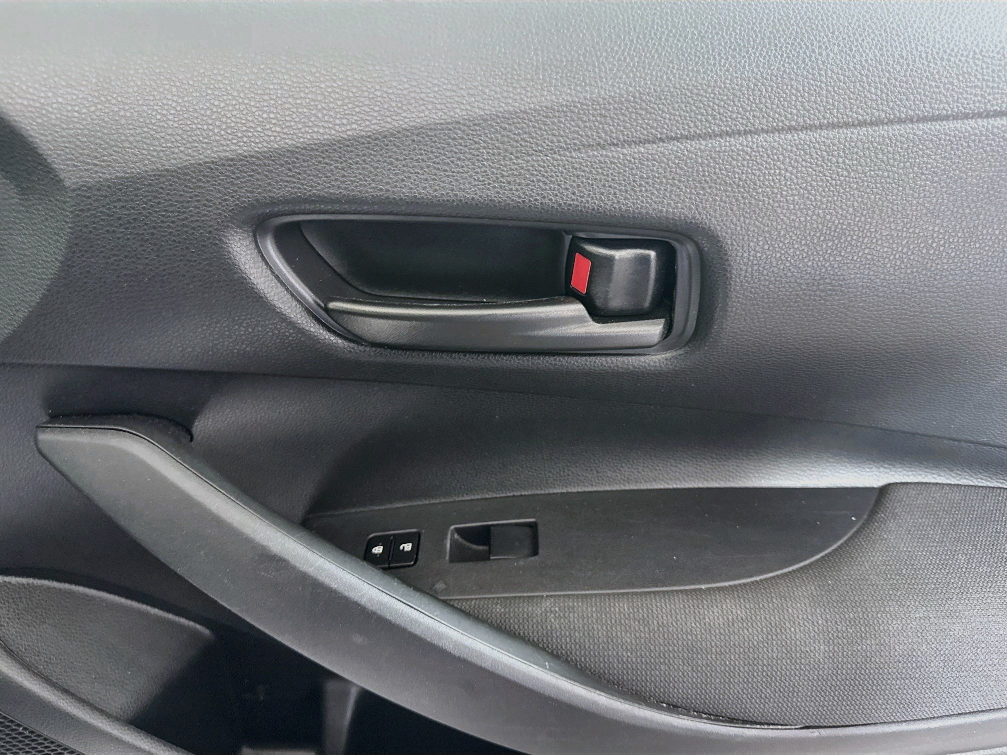 Used 2024 Toyota Corolla LE FWD image 30