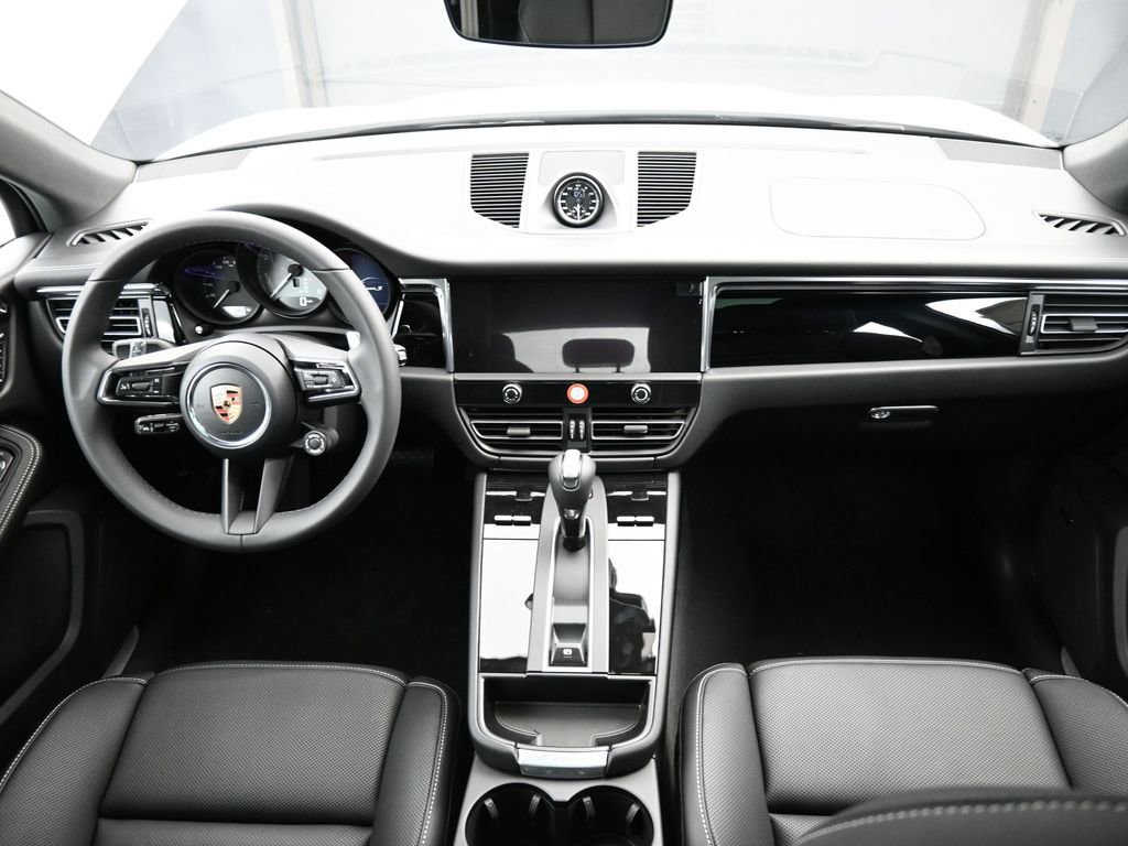 Certified 2026 Porsche Macan S image 29