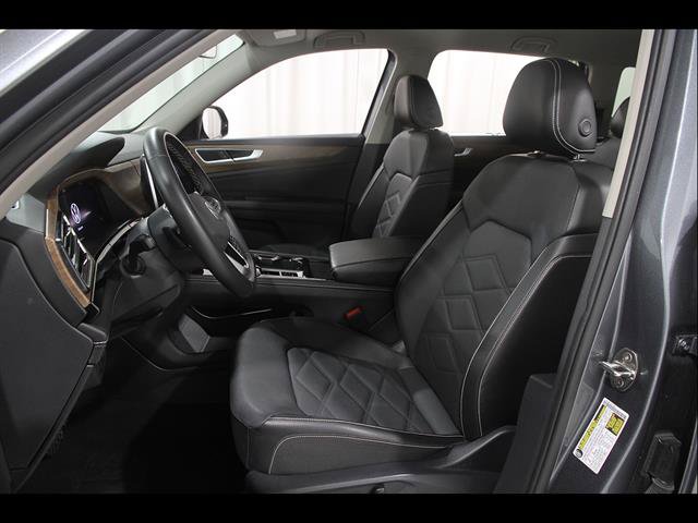Certified 2025 Volkswagen Atlas SE AWD/4WD image 5