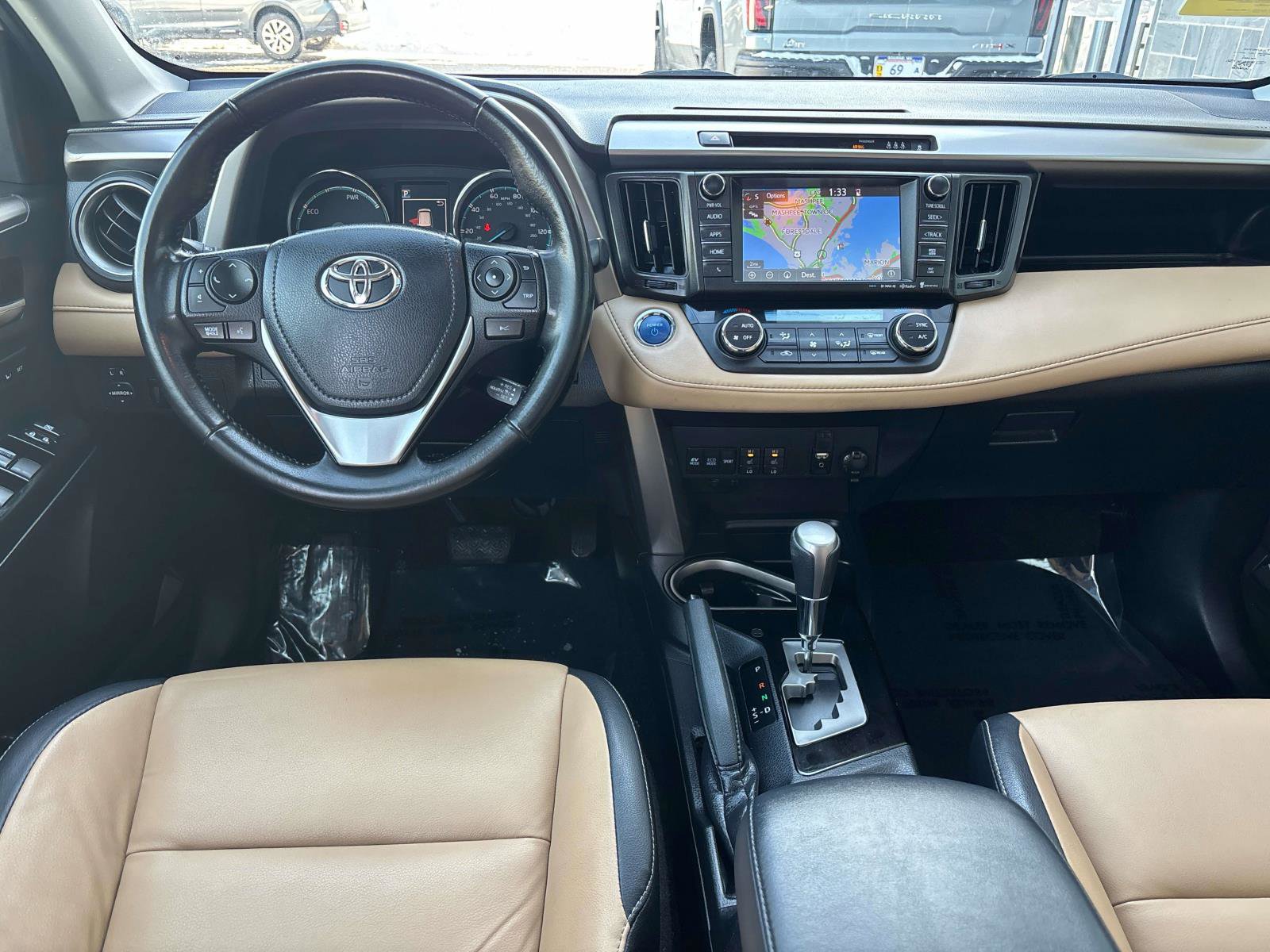Used 2018 Toyota RAV4 Limited image 9