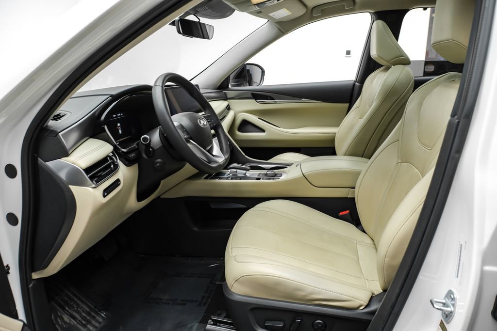 Used 2023 INFINITI QX60 Luxe w/ Cargo Package FWD image 9
