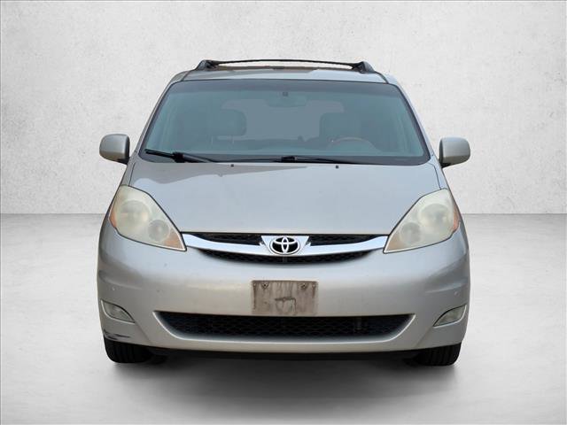 Used 2008 Toyota Sienna XLE Limited image 2
