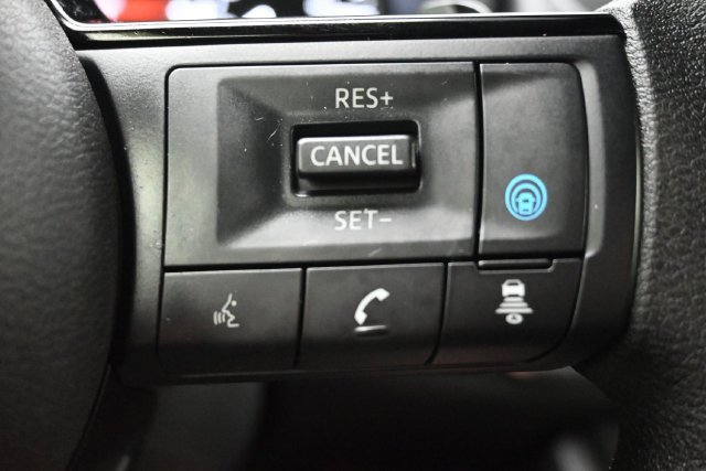 Used 2022 Nissan Rogue SV FWD image 19