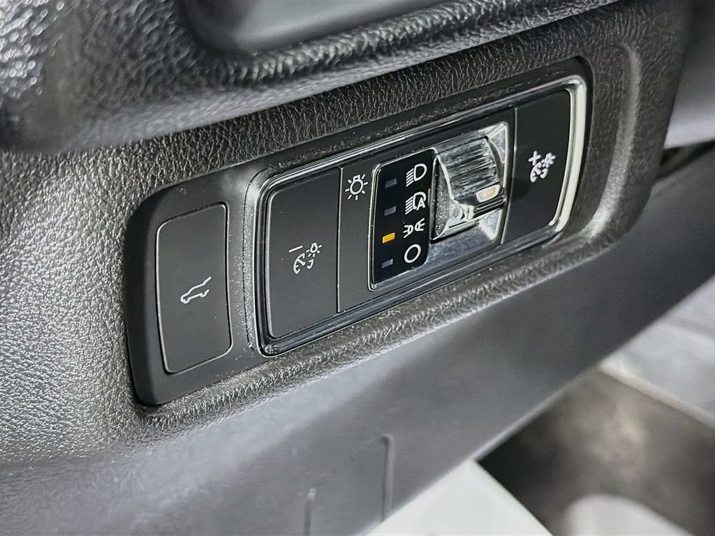 Used 2022 Lincoln Corsair Reserve AWD/4WD image 10