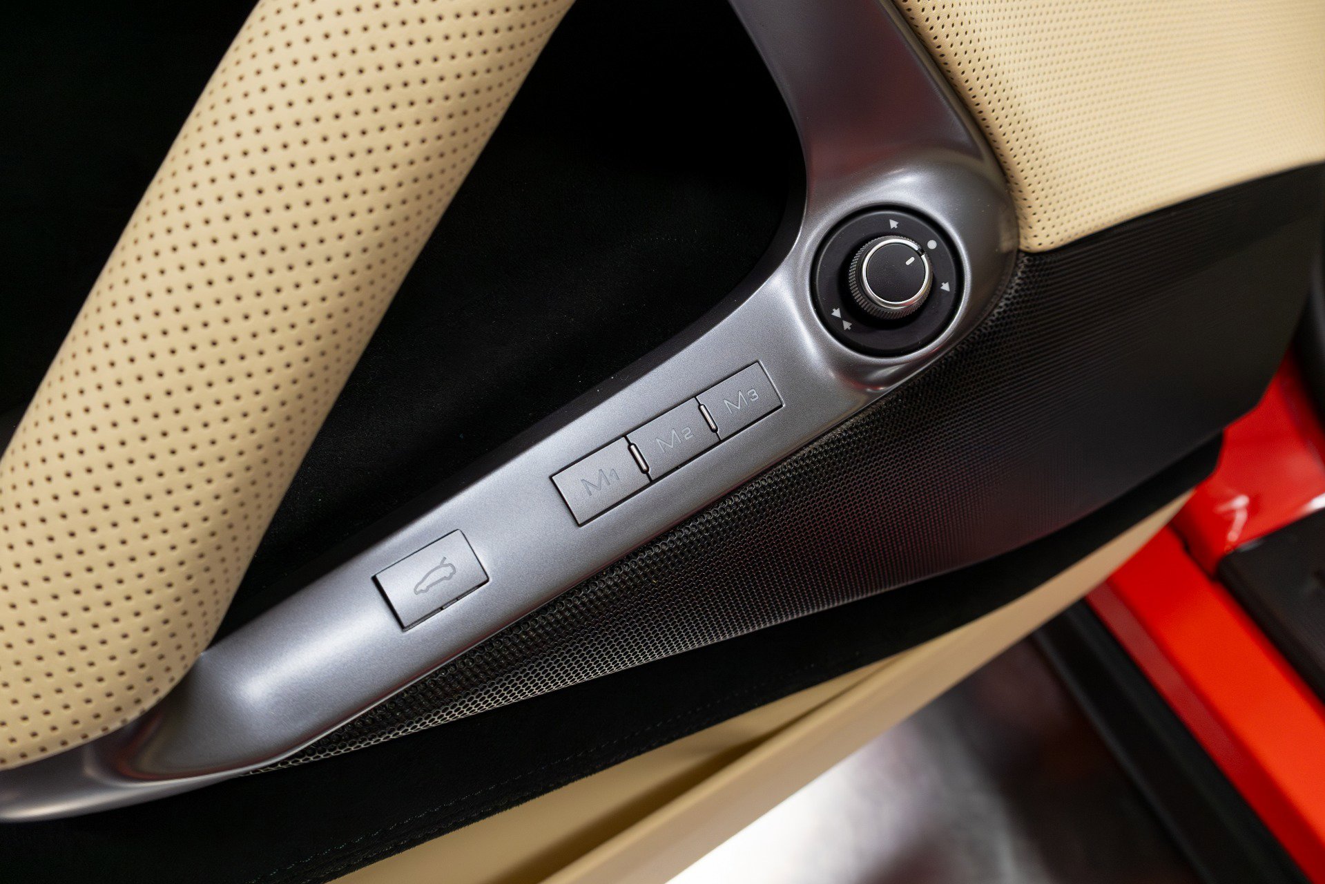 Used 2018 Ferrari 812 Superfast image 69