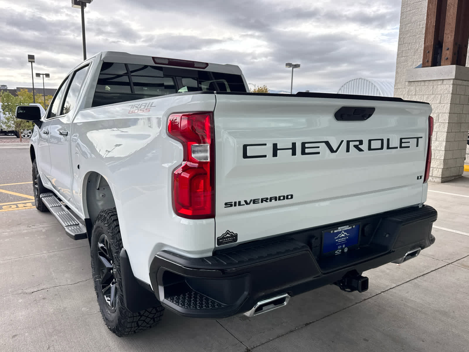 New 2026 Chevrolet Silverado 1500 LT Trail Boss w/ Convenience Package II image 3