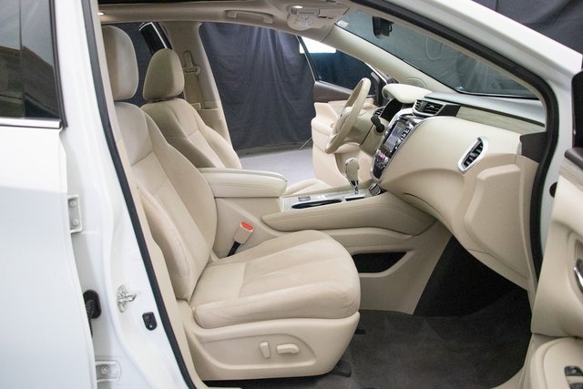 Used 2018 Nissan Murano SV w/ Premium Package image 14