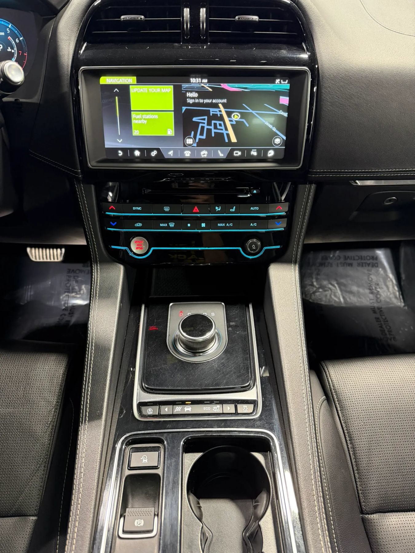 Used 2018 Jaguar F-PACE R-Sport AWD/4WD image 3