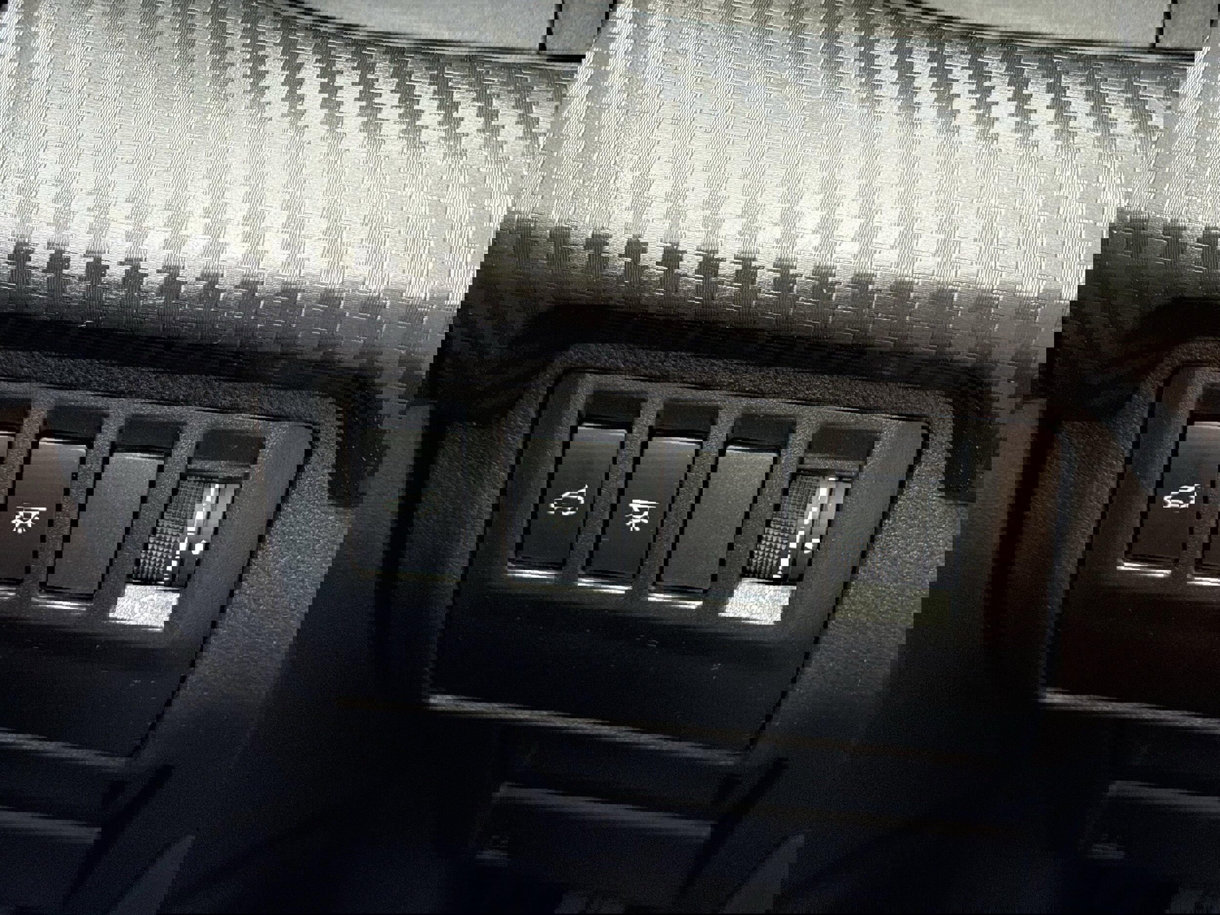 Used 2025 Subaru Ascent Premium image 17